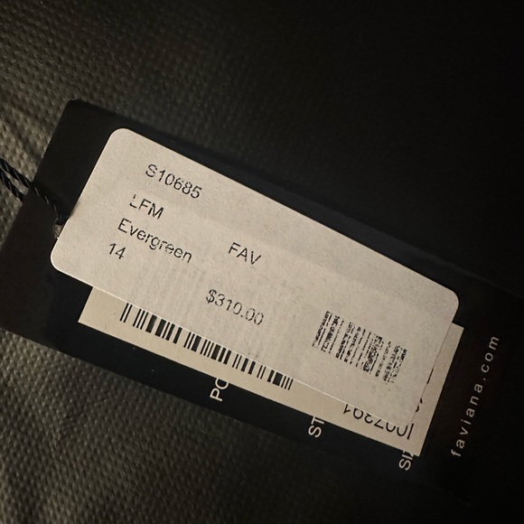 PROM DRESS - Picture 3 of 5